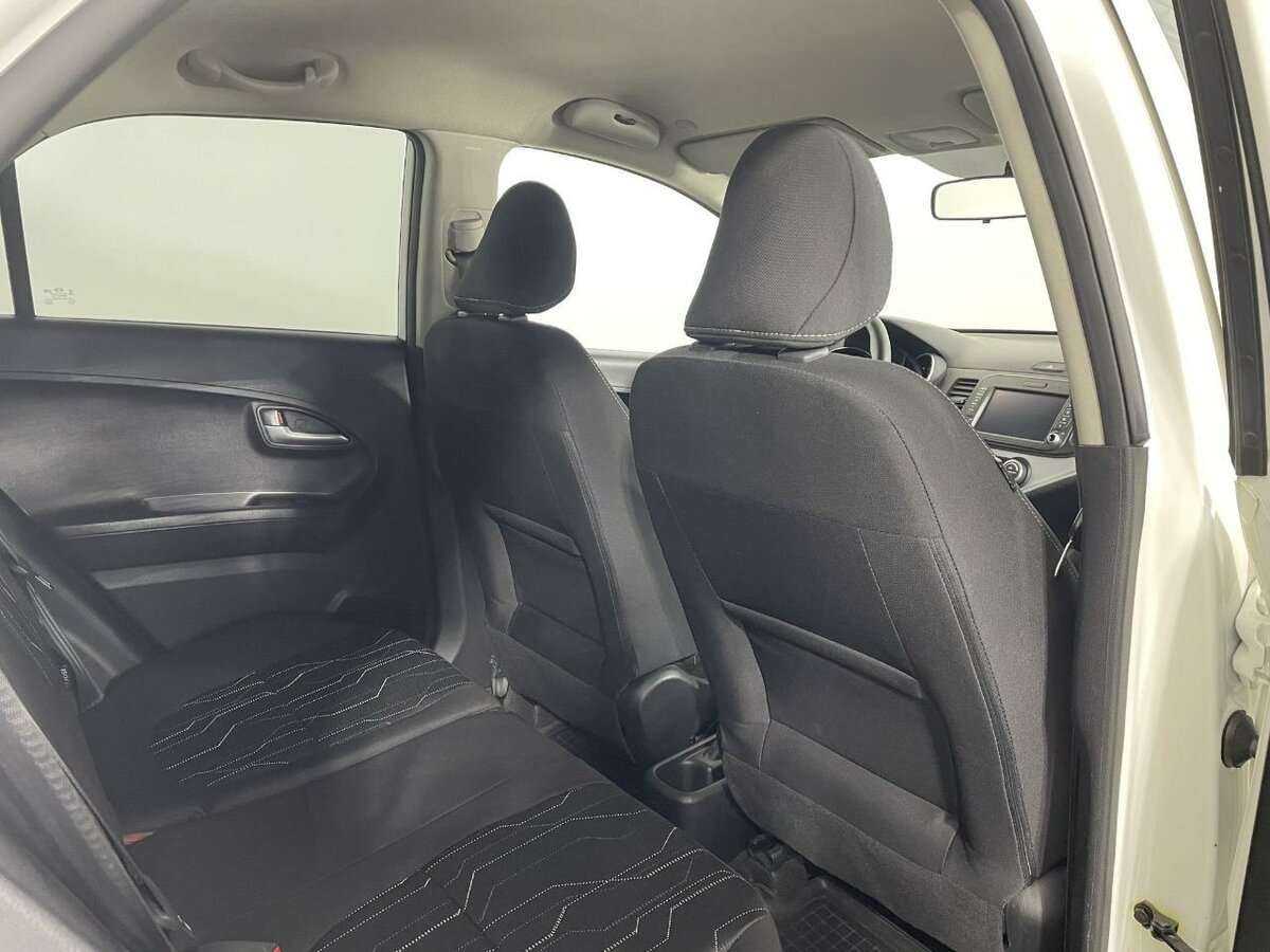 Kia Picanto, 2015 Фото №15