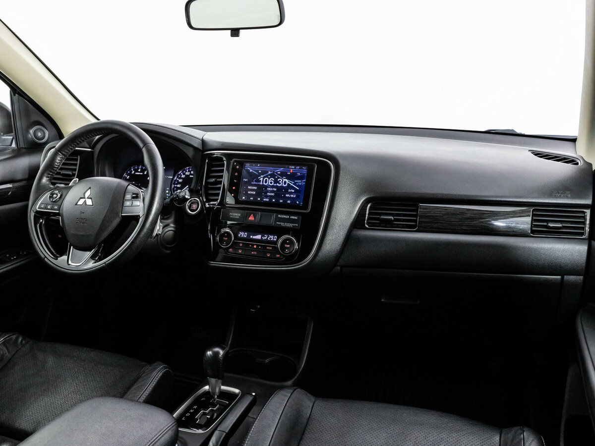 Mitsubishi Outlander III Рестайлинг 2, 2015 Фото №7