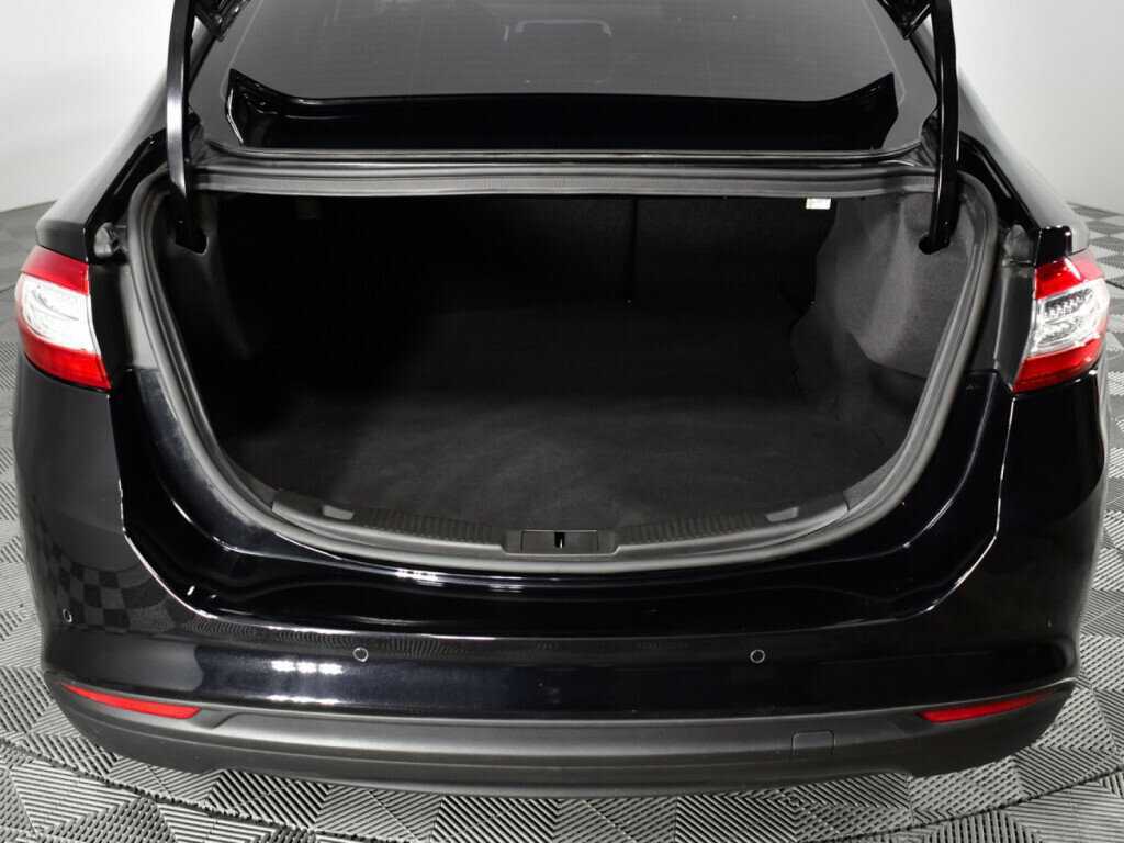 Ford Mondeo, 2015 Фото №16