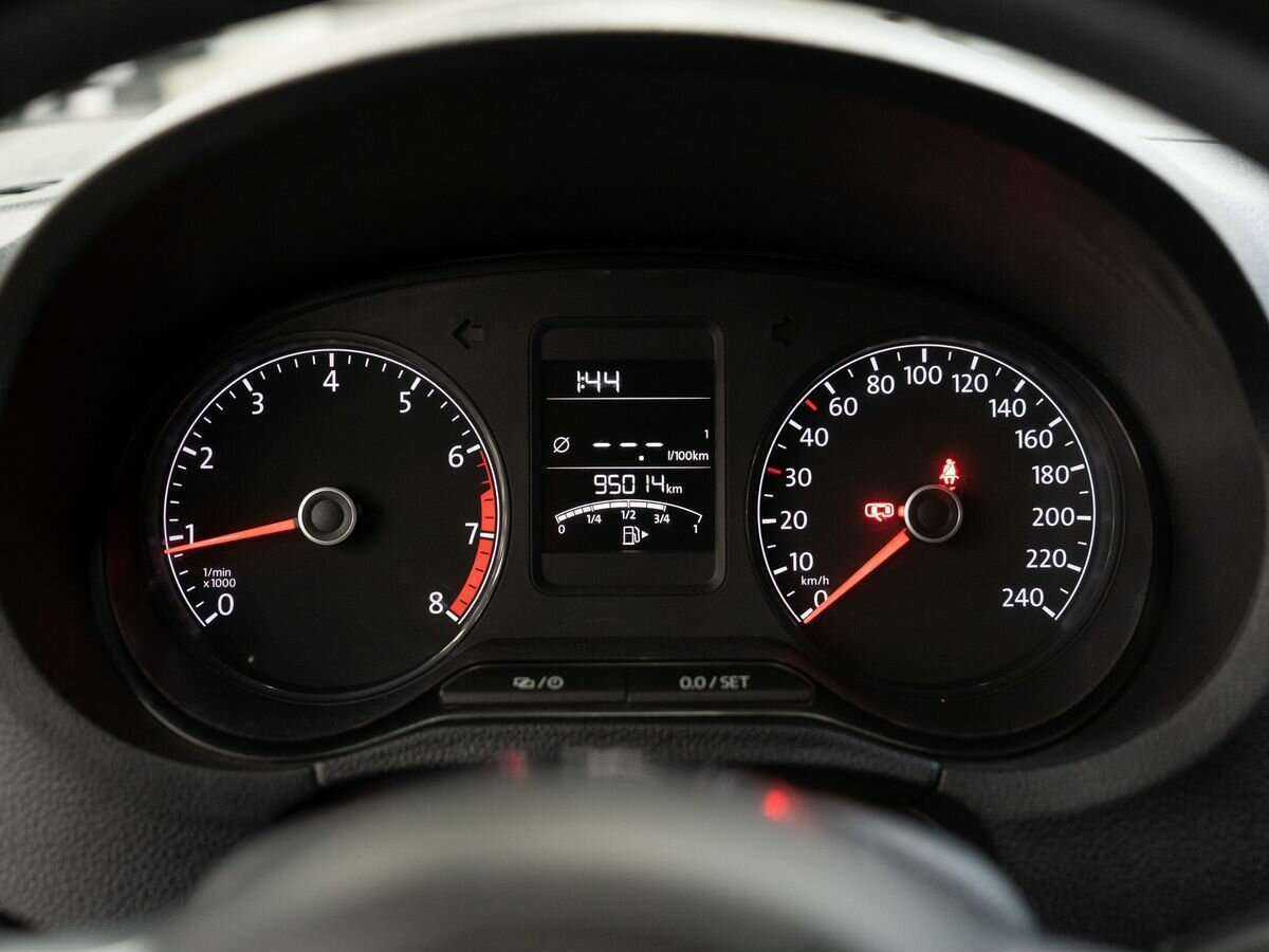 Volkswagen Polo, 2019 Фото №10