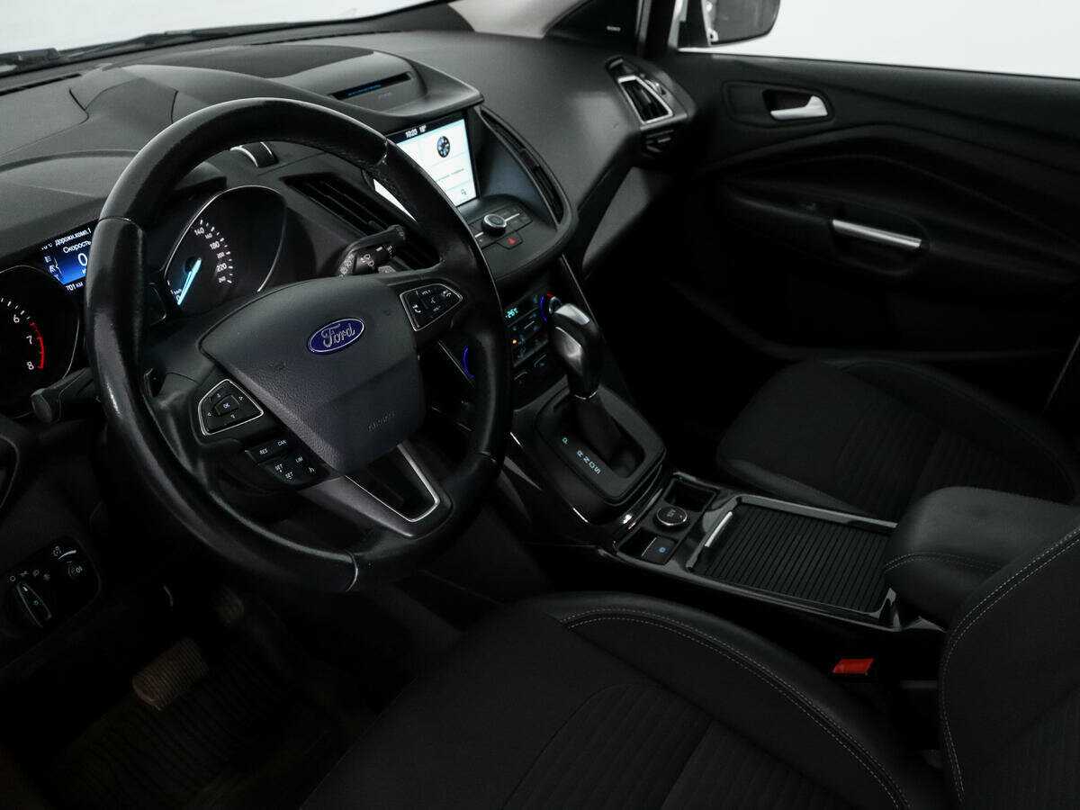 Ford Kuga, 2017 Фото №11
