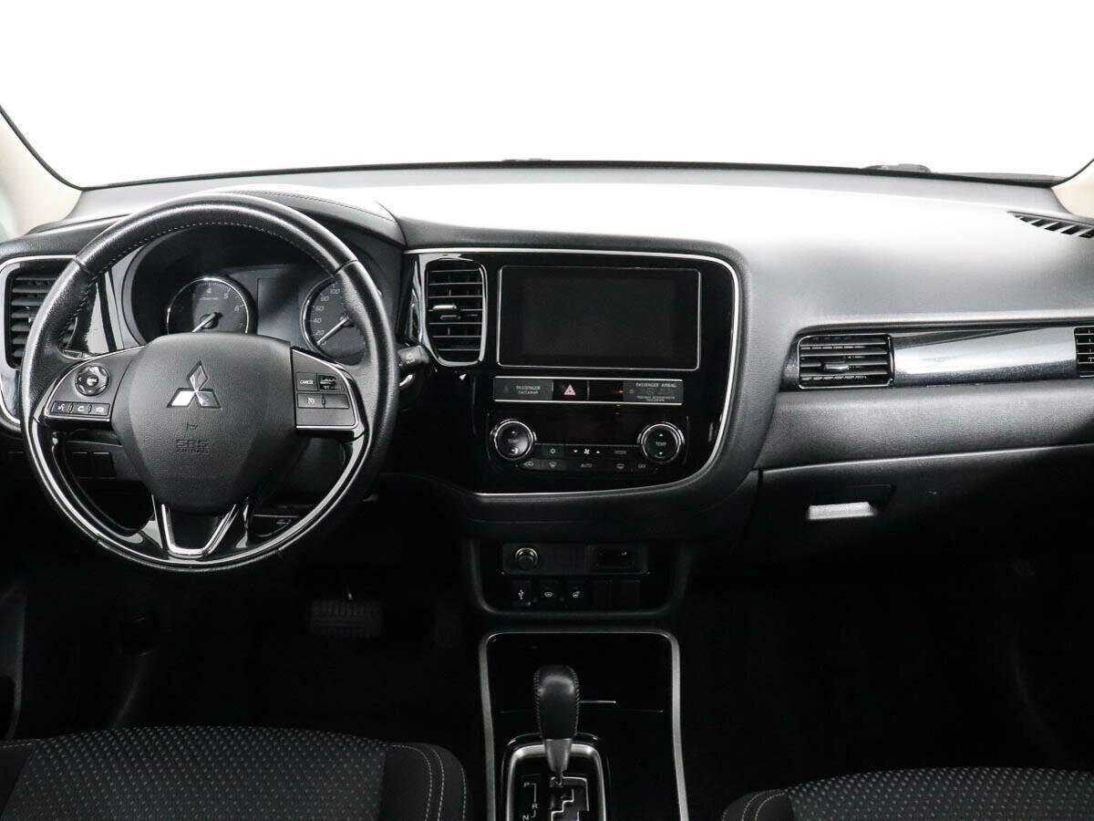 Mitsubishi Outlander, 2018 Фото №11