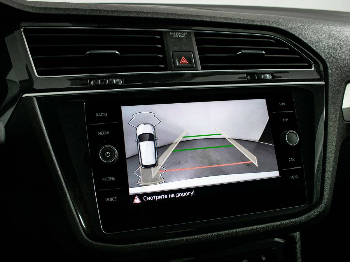 Volkswagen Tiguan II Рестайлинг, 2022 Фото №15