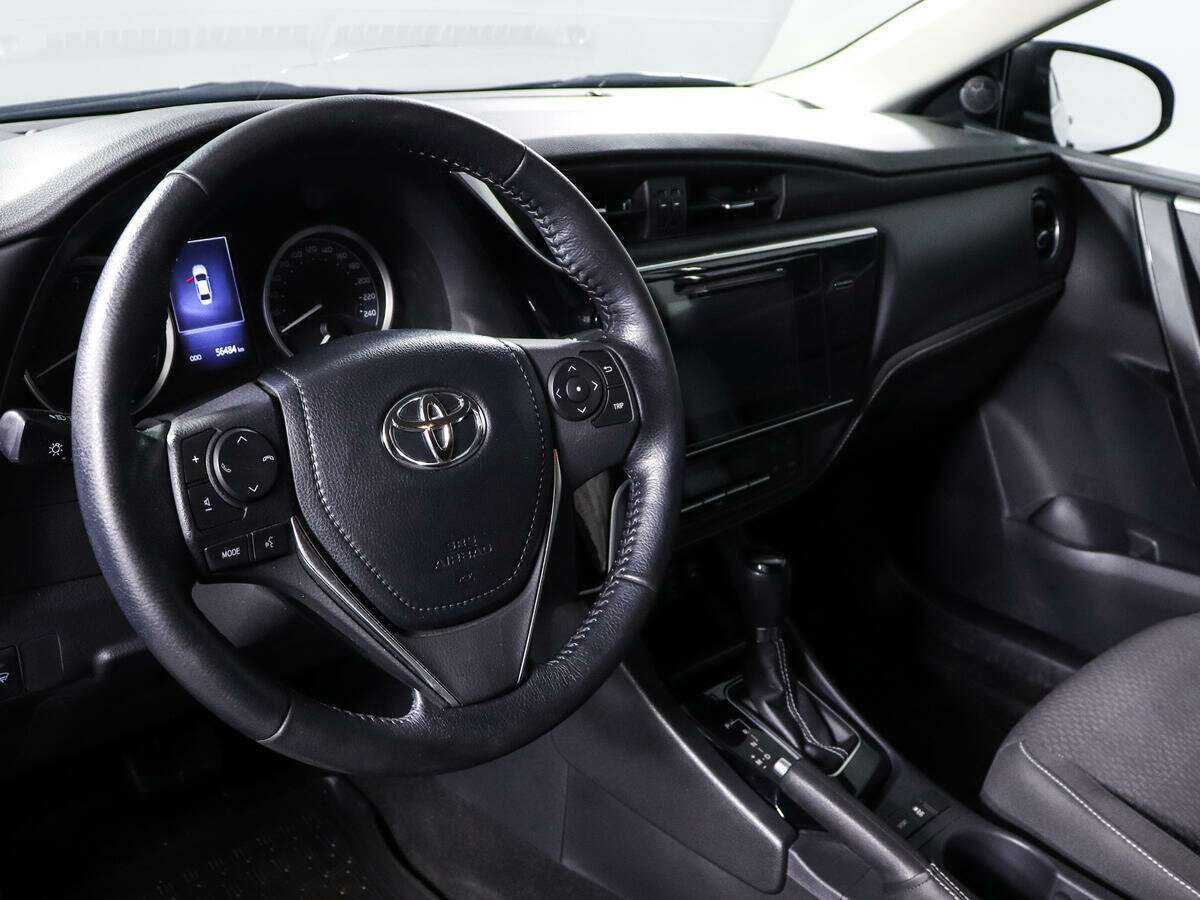 Toyota Corolla, 2018 Фото №11