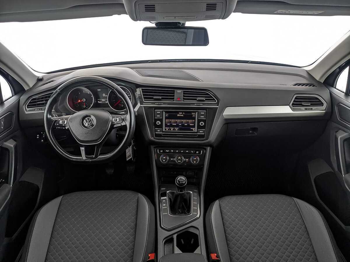 Volkswagen Tiguan, 2019 Фото №10