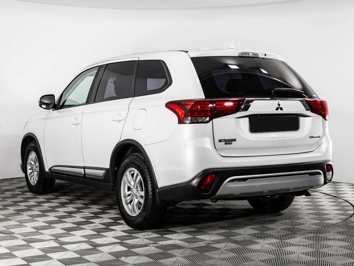 Mitsubishi Outlander III Рестайлинг 3, 2018 Фото №7