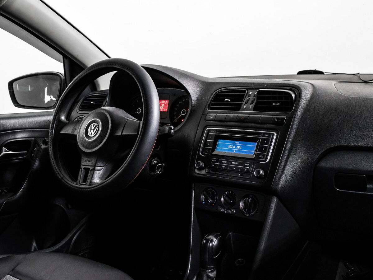 Volkswagen Polo V, 2012 Фото №9