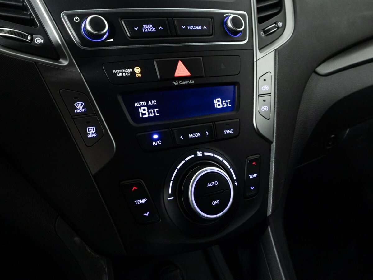 Hyundai Santa Fe, 2016 Фото №16