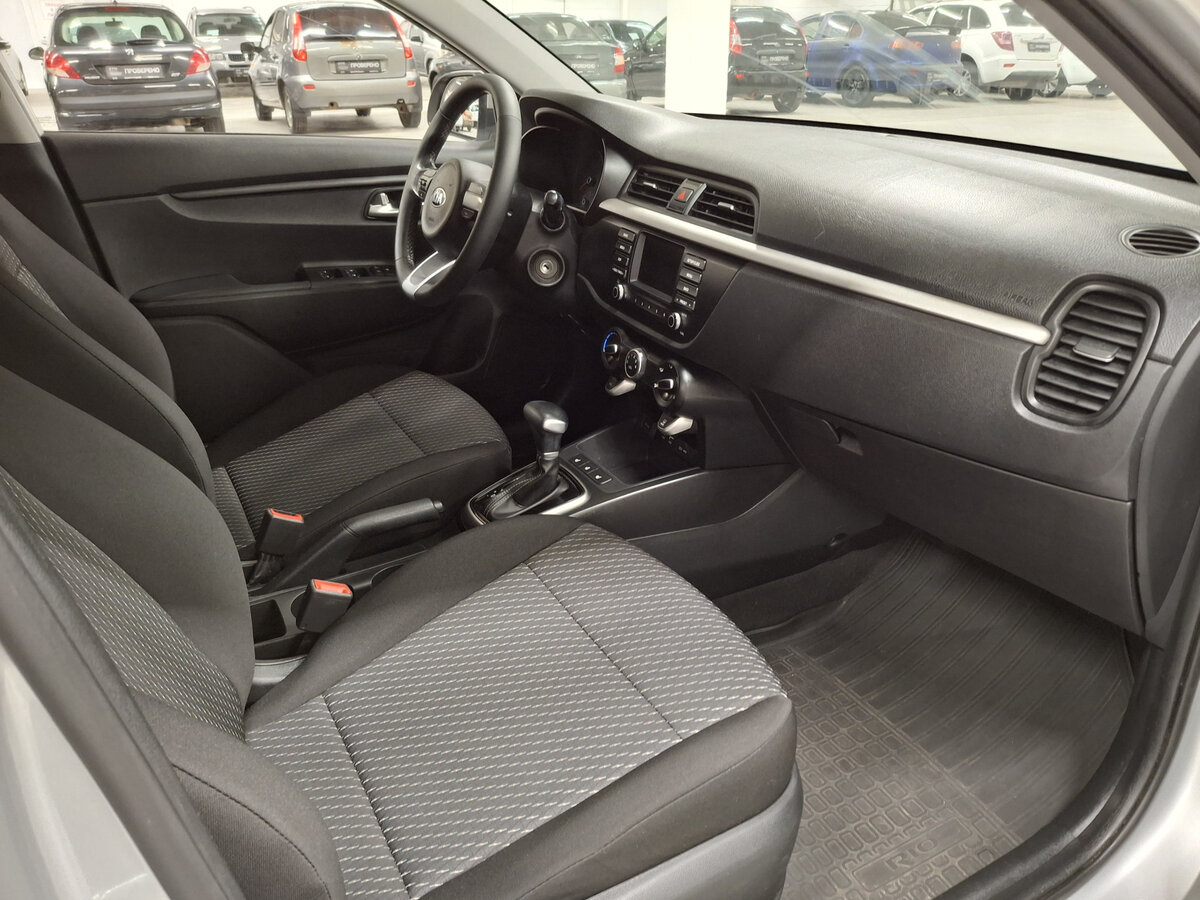 Kia Rio X-Line IV, 2020 Фото №11