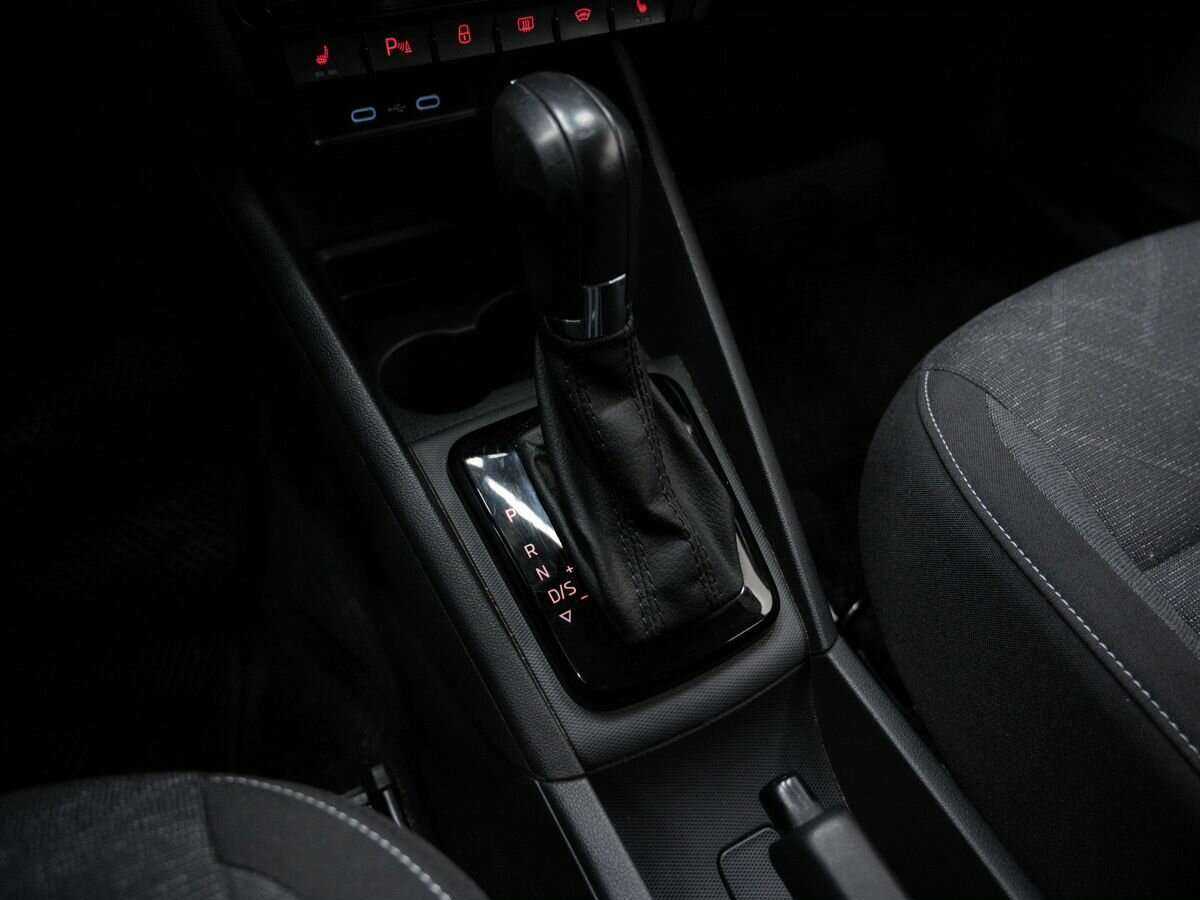 Volkswagen Polo, 2020 Фото №18