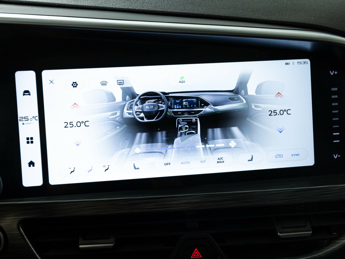 Geely Tugella I Рестайлинг, 2023 Фото №17
