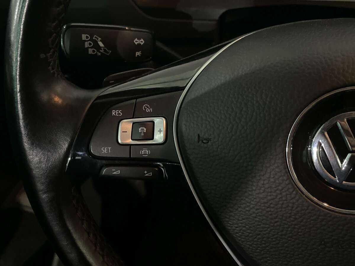 Volkswagen Tiguan, 2019 Фото №12