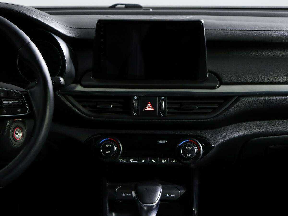 Kia Cerato, 2019 Фото №8