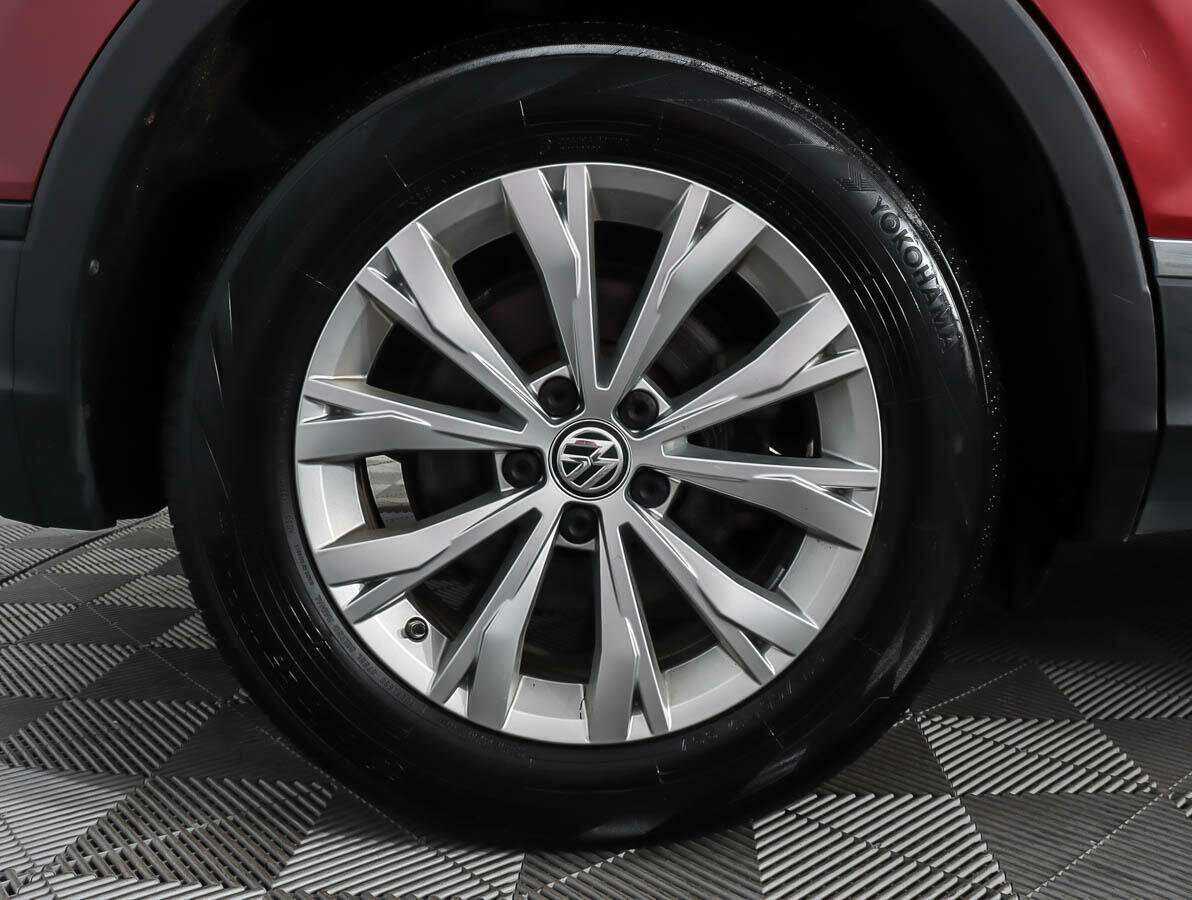 Volkswagen Tiguan, 2019 Фото №16