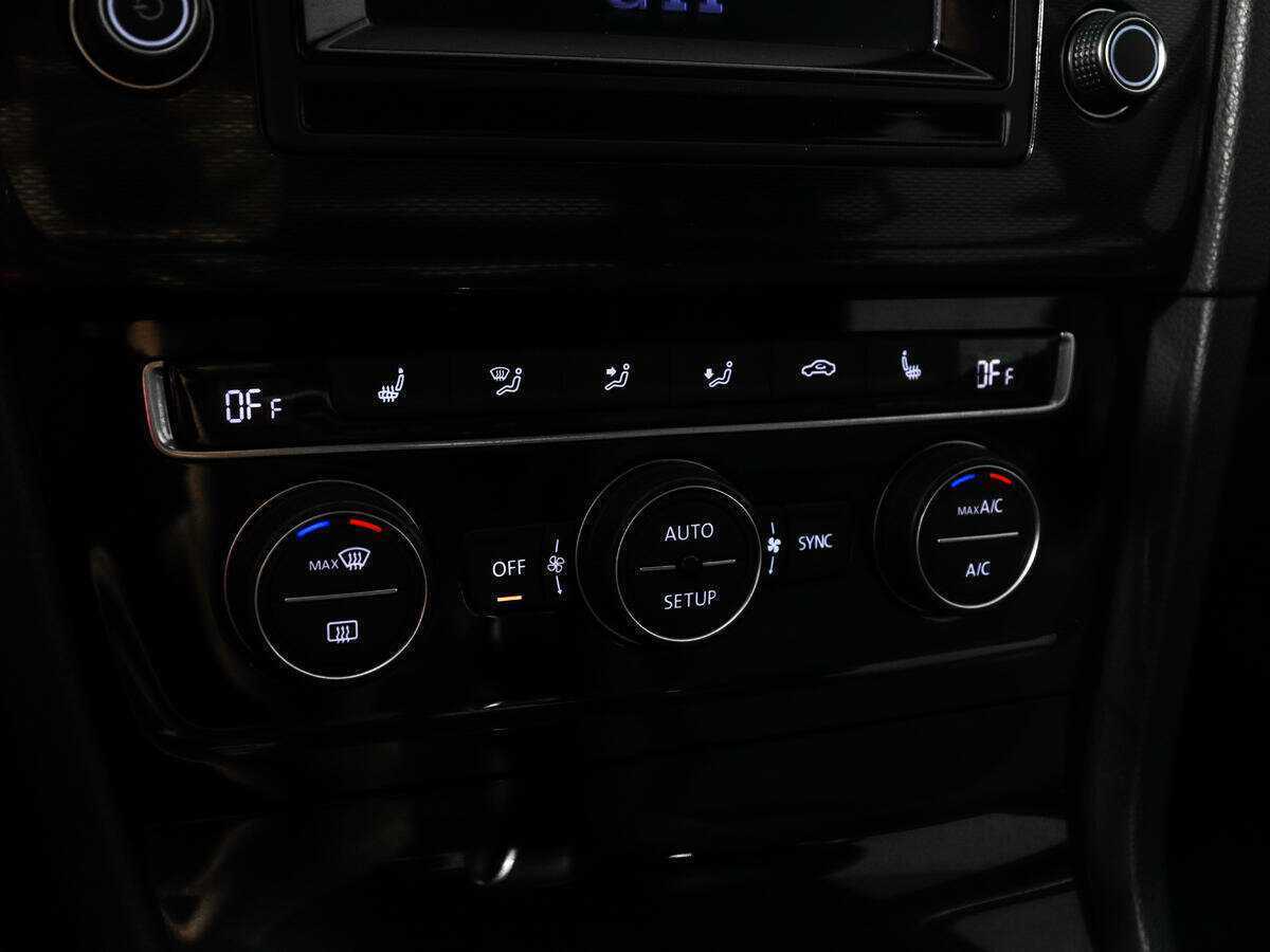 Volkswagen Golf, 2013 Фото №14