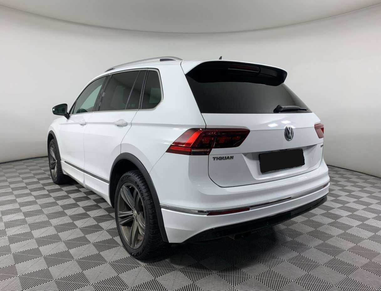 Volkswagen Tiguan, 2018 Фото №7