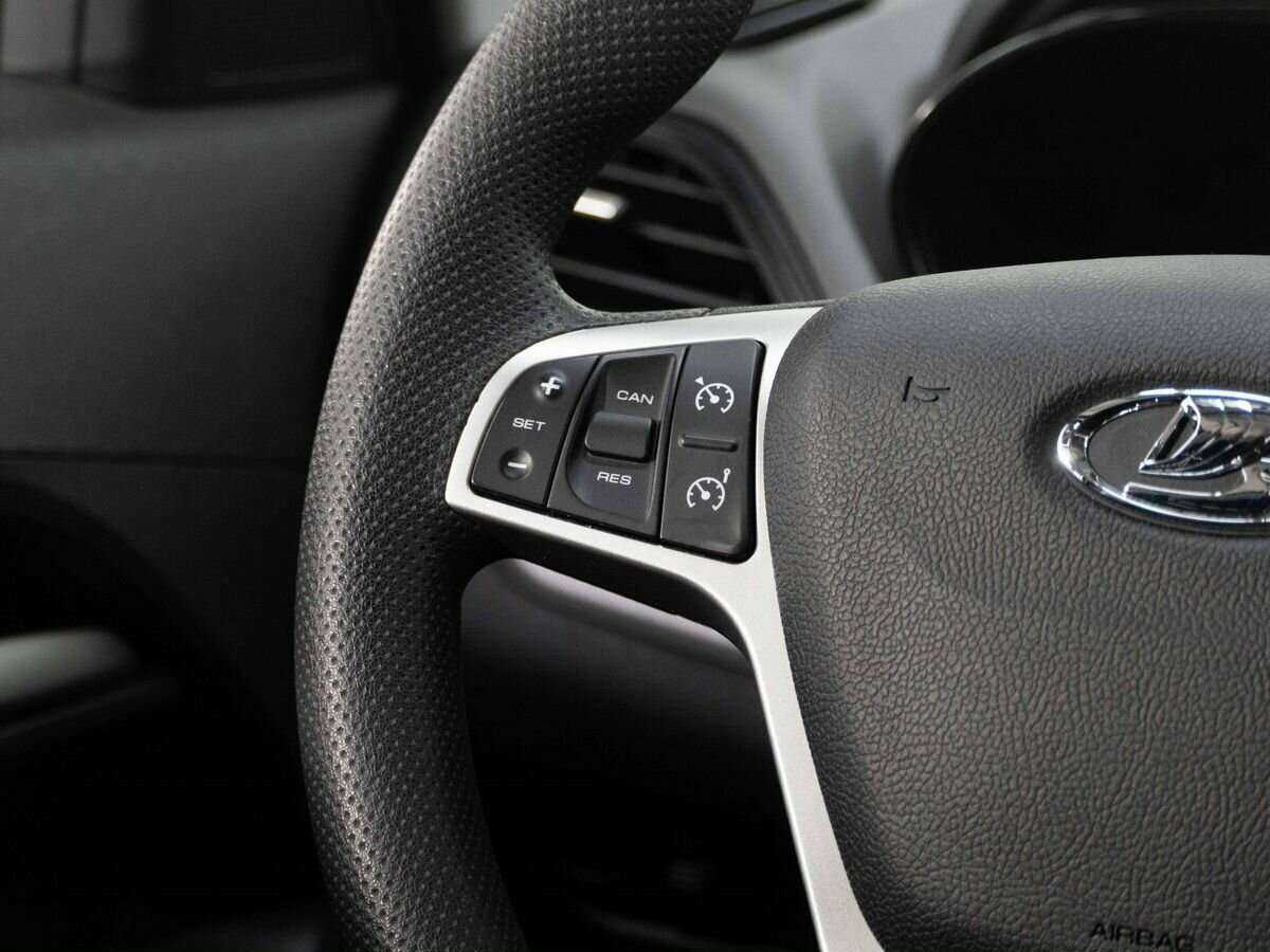 Lada (ВАЗ) Vesta SW, 2020 Фото №14