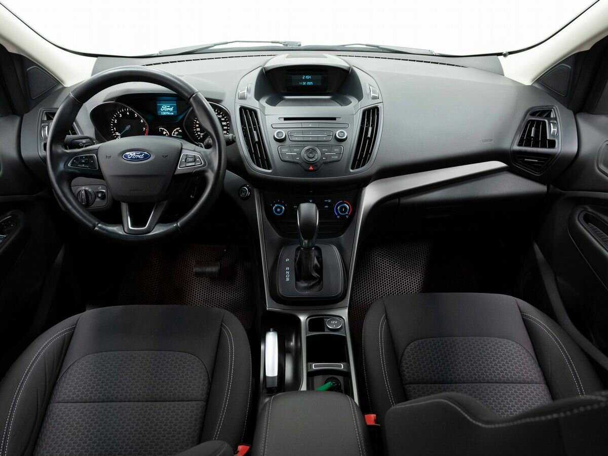 Ford Kuga, 2017 Фото №15