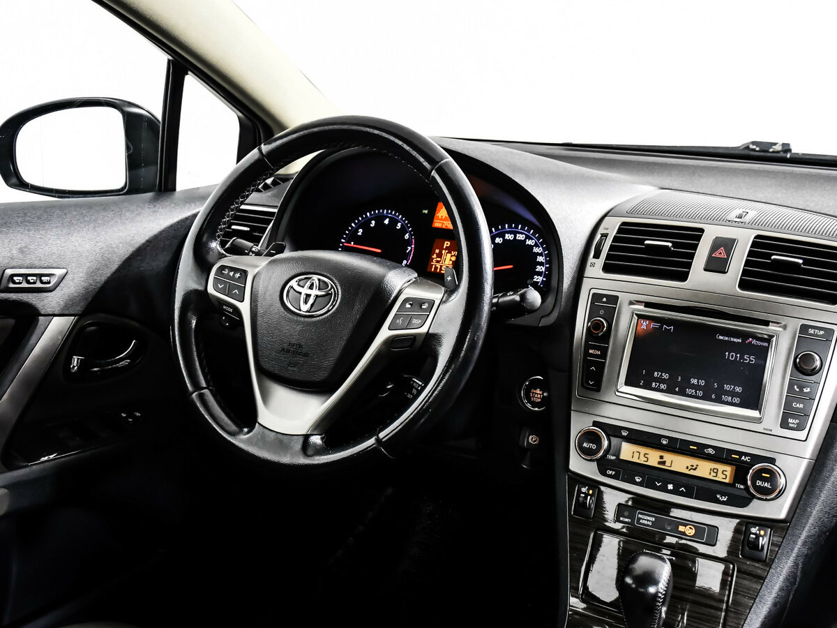 Toyota Avensis III Рестайлинг, 2012 Фото №7