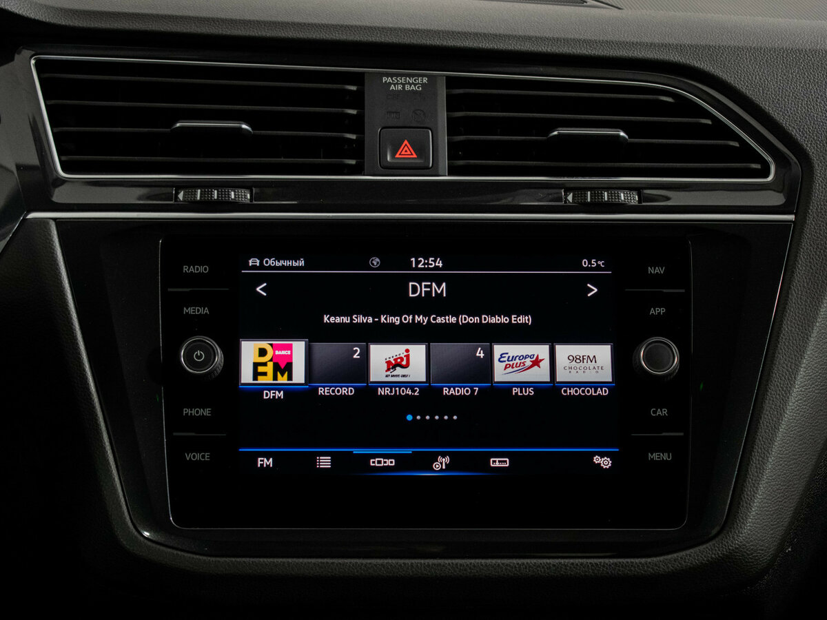 Volkswagen Tiguan II Рестайлинг, 2022 Фото №14