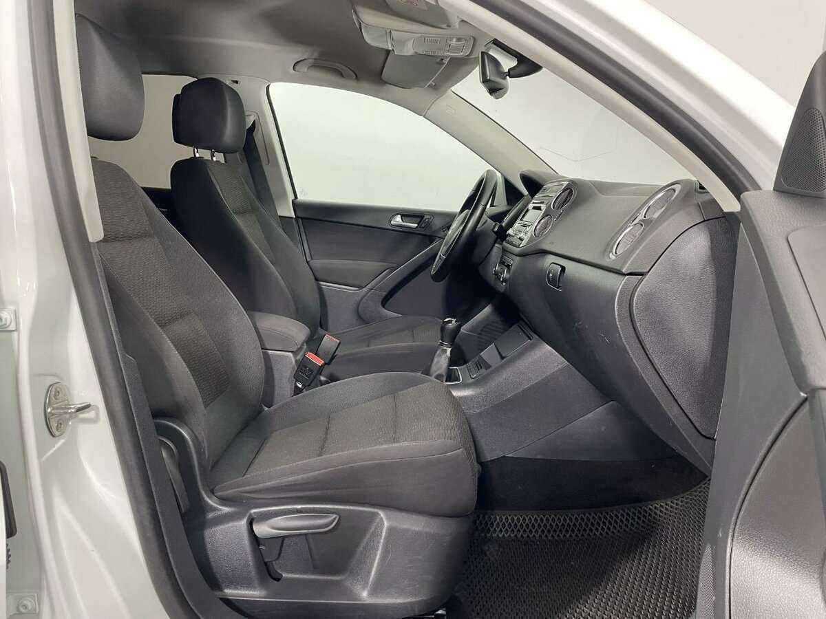 Volkswagen Tiguan, 2014 Фото №12