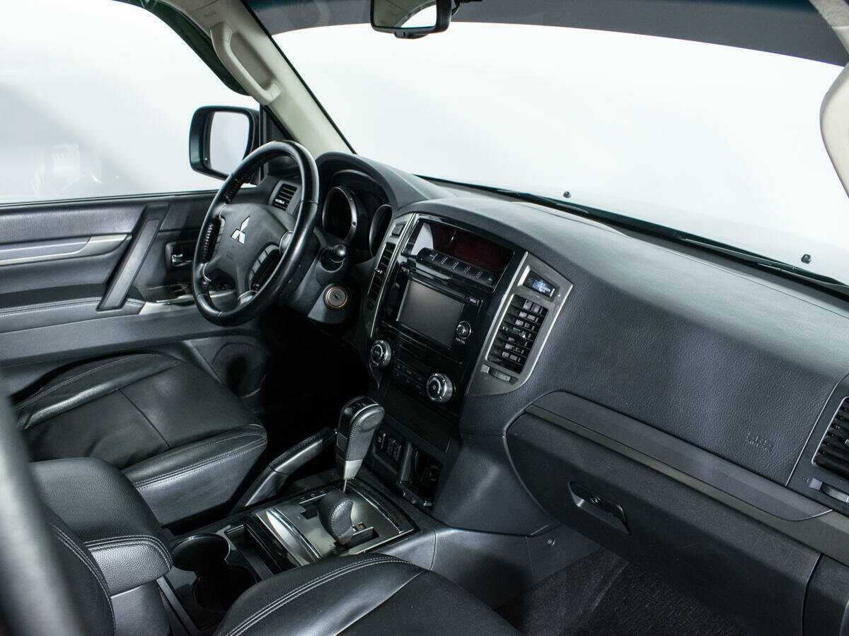 Mitsubishi Pajero, 2014 Фото №6