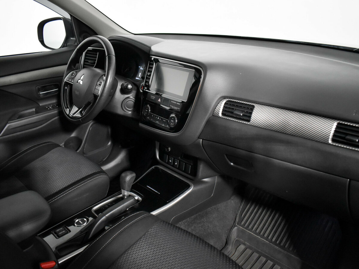 Mitsubishi Outlander III Рестайлинг 2, 2018 Фото №11