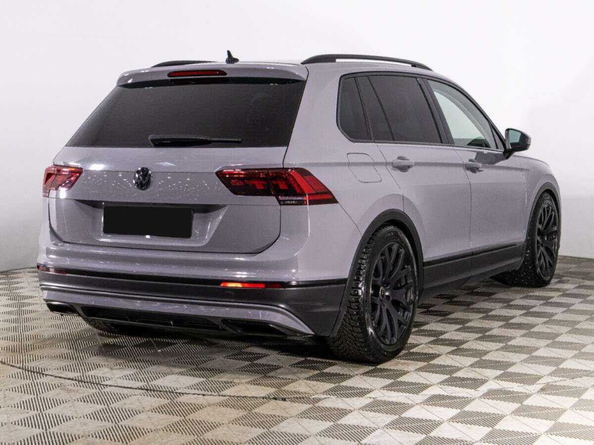 Volkswagen Tiguan, 2018 Фото №5