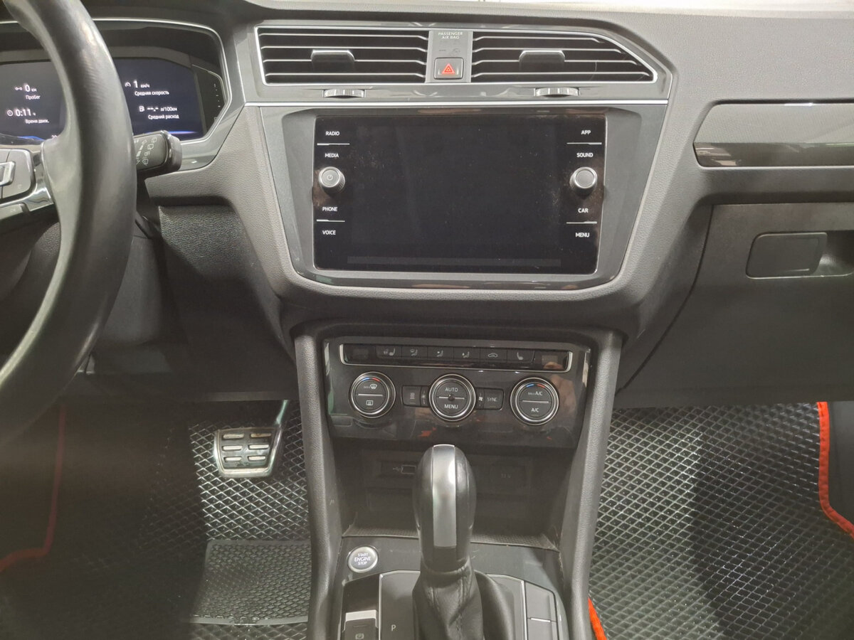 Volkswagen Tiguan II, 2020 Фото №15