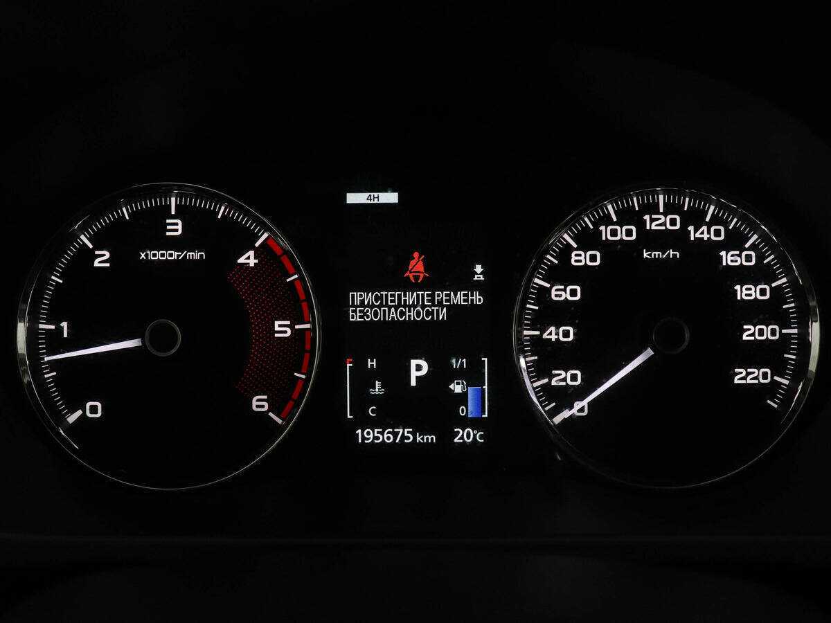 Mitsubishi Pajero Sport, 2018 Фото №11