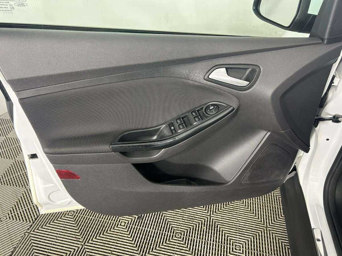 Ford Focus, 2013 Фото №8