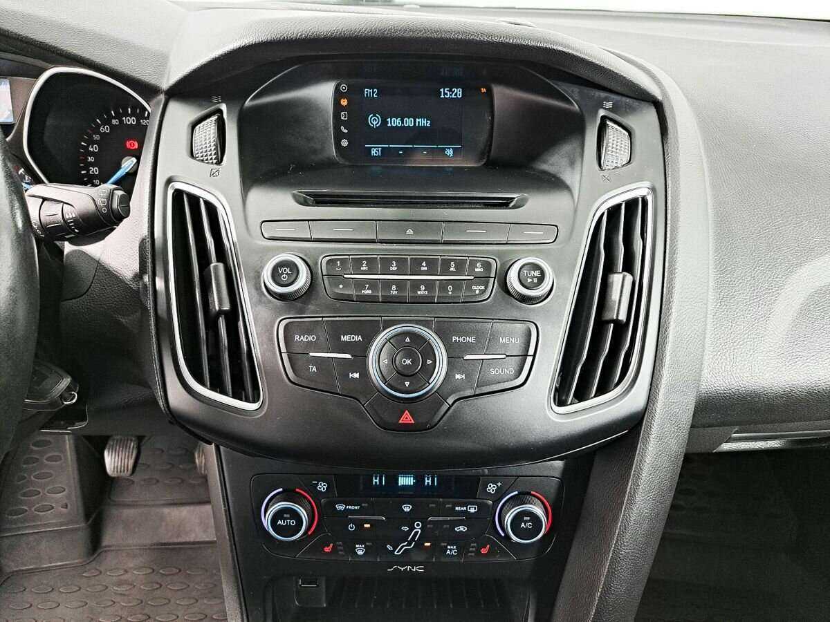 Ford Focus, 2018 Фото №15