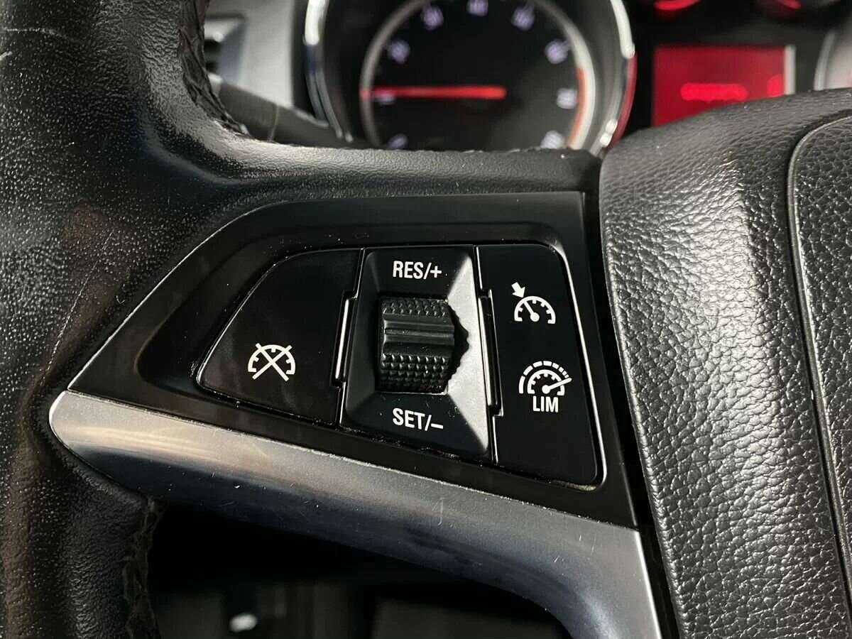 Opel Astra GTC, 2013 Фото №13