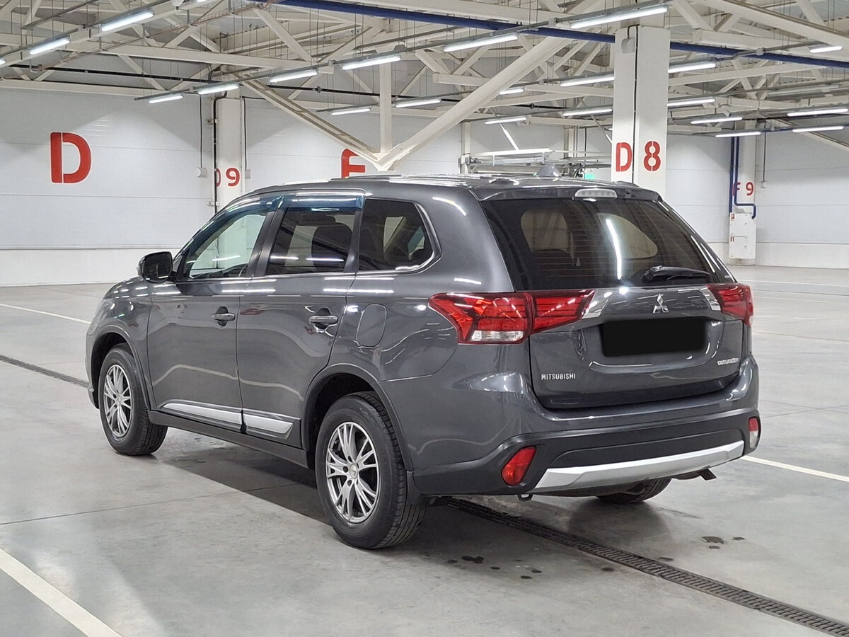 Mitsubishi Outlander III Рестайлинг 2, 2015 Фото №7