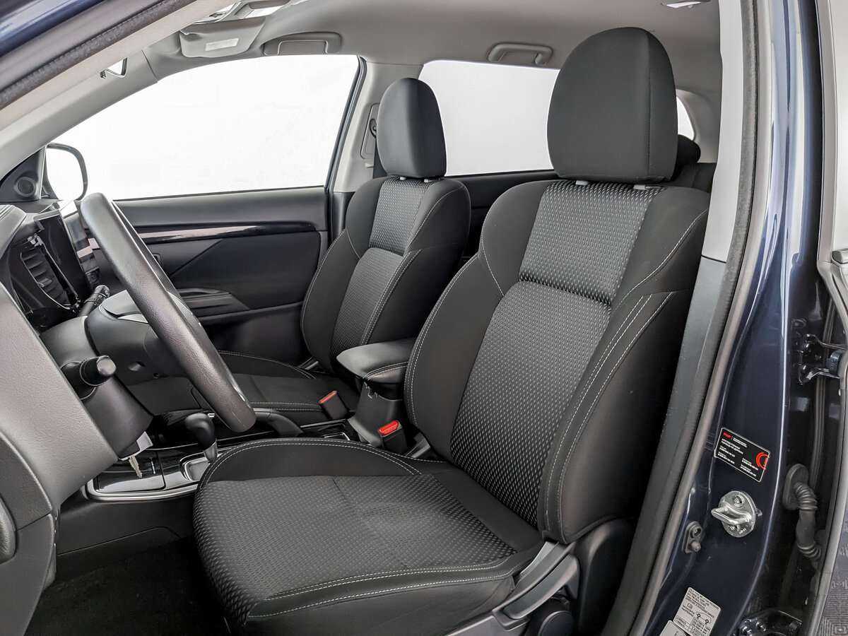 Mitsubishi Outlander, 2019 Фото №16