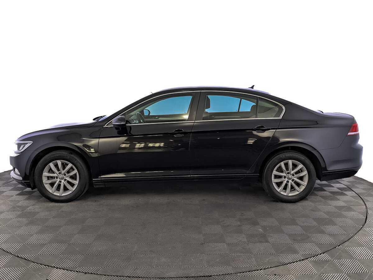 Volkswagen Passat, 2018 Фото №8