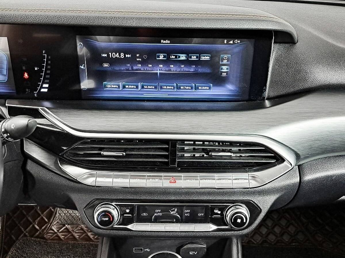 FAW Bestune T77, 2019 Фото №15