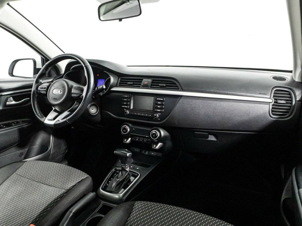 Kia Rio, 2018 Фото №9