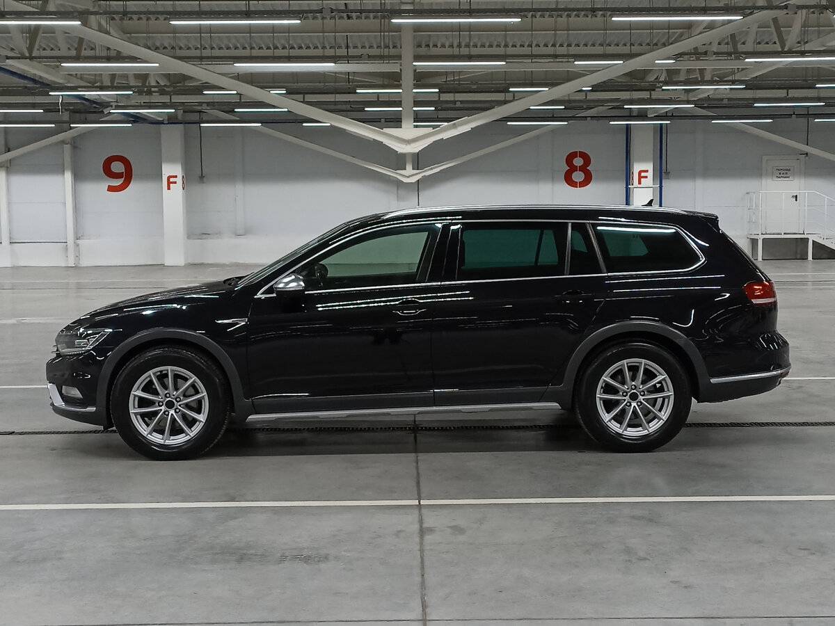 Volkswagen Passat Alltrack, 2018 Фото №8