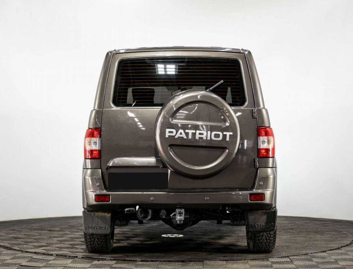 УАЗ Patriot, 2017 Фото №5
