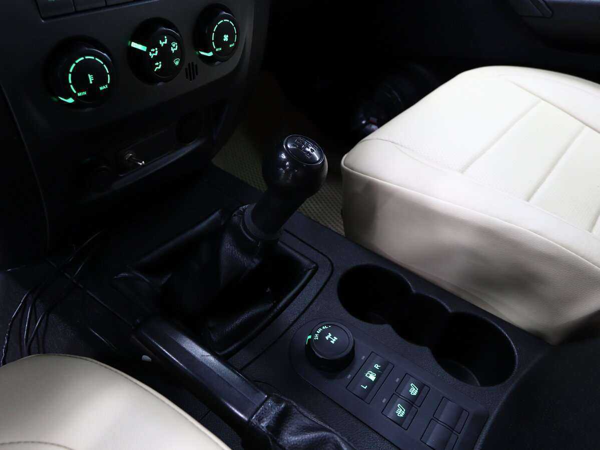 УАЗ Patriot, 2014 Фото №7