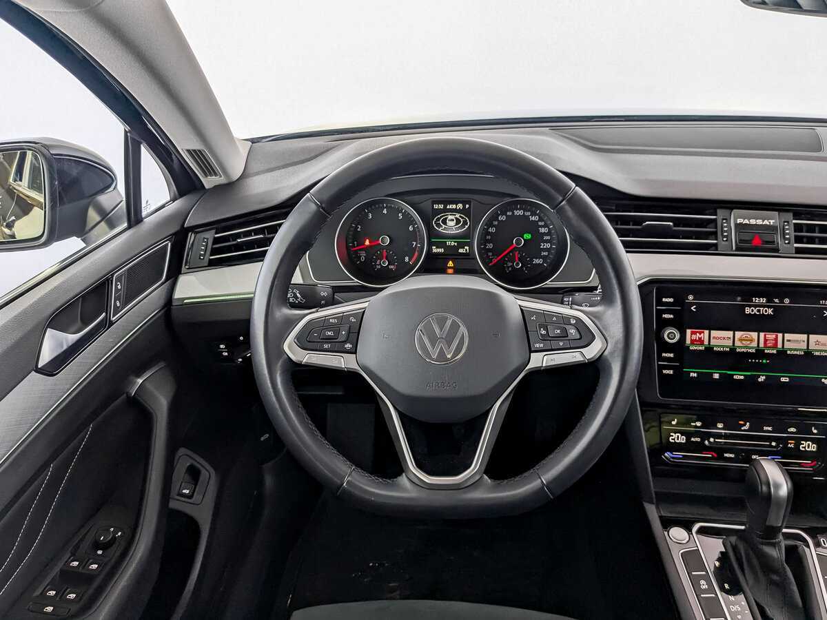 Volkswagen Passat, 2021 Фото №22