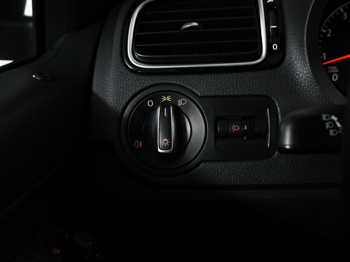 Volkswagen Polo V Рестайлинг, 2017 Фото №17