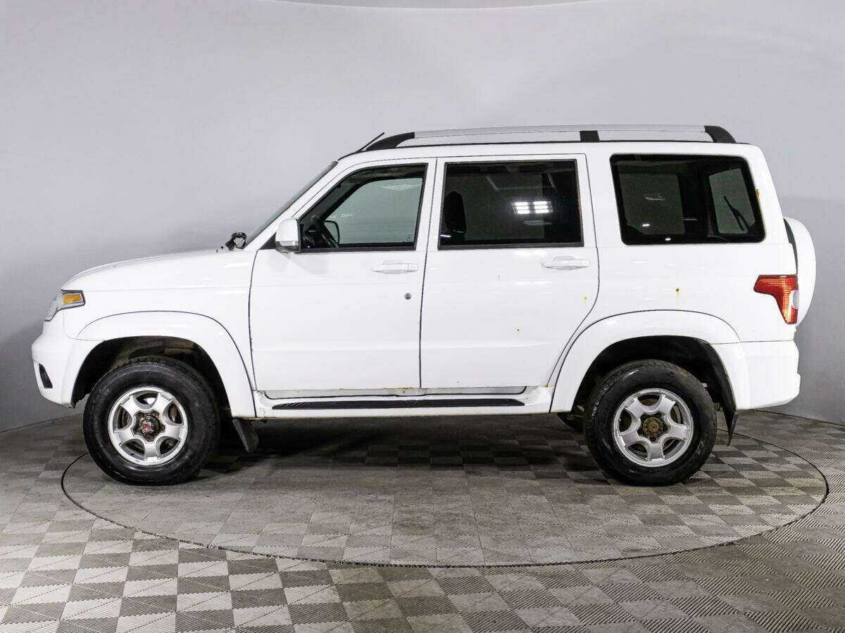 УАЗ Patriot, 2018 Фото №8