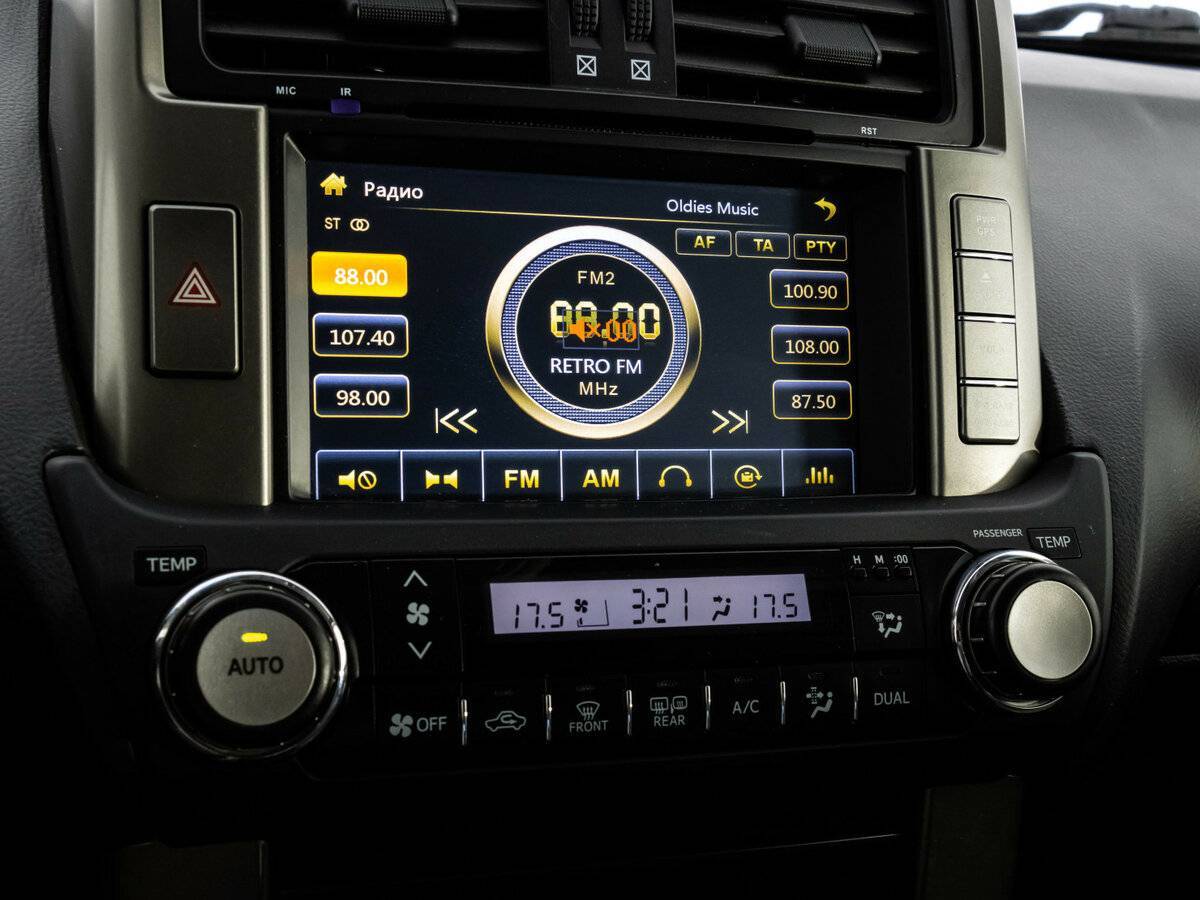 Toyota Land Cruiser Prado, 2013 Фото №15