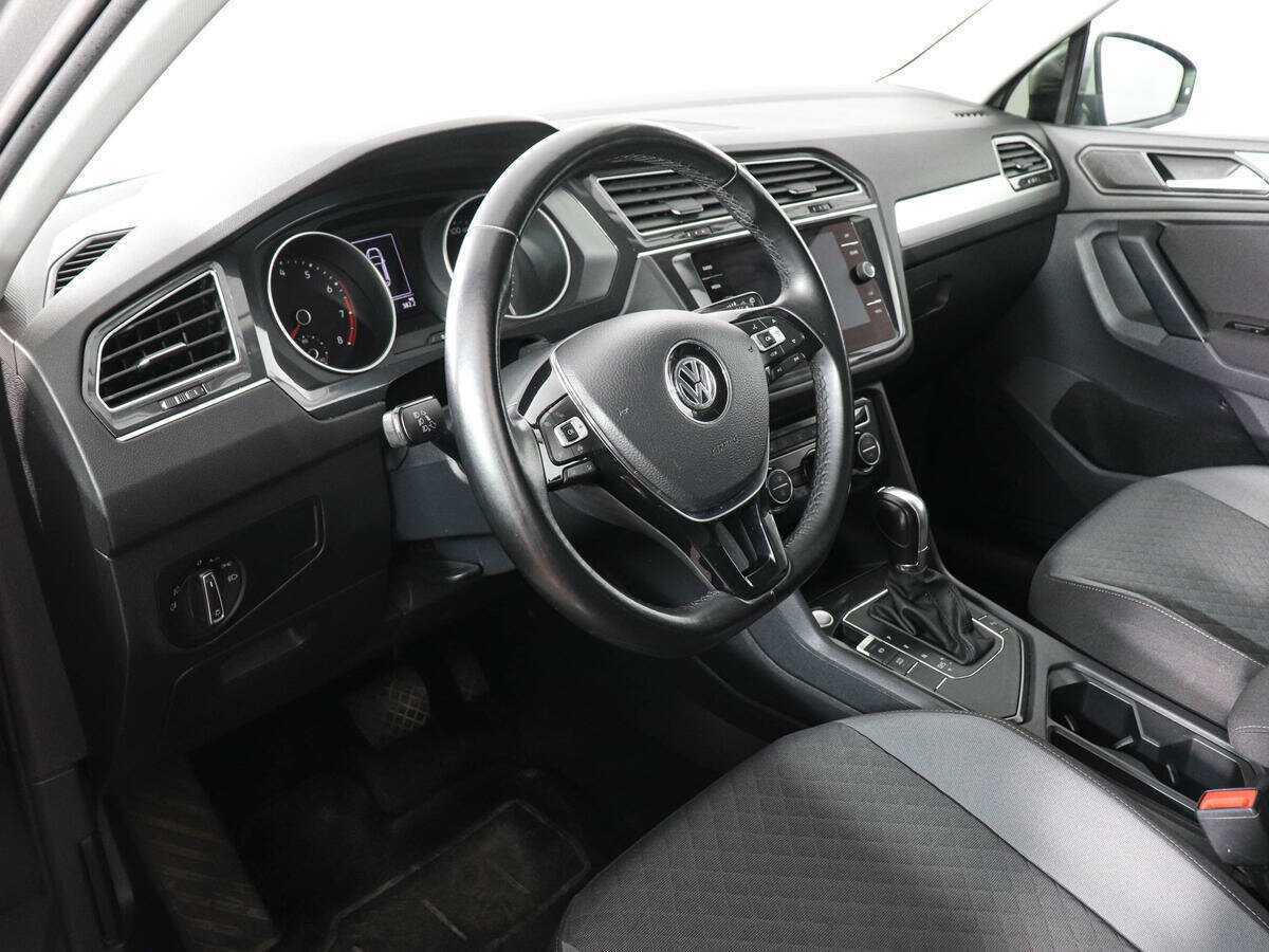 Volkswagen Tiguan L, 2019 Фото №9