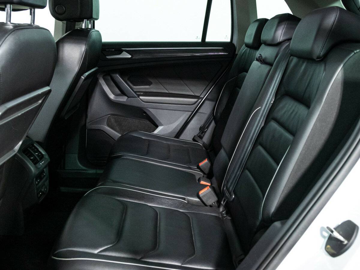 Volkswagen Tiguan, 2019 Фото №10