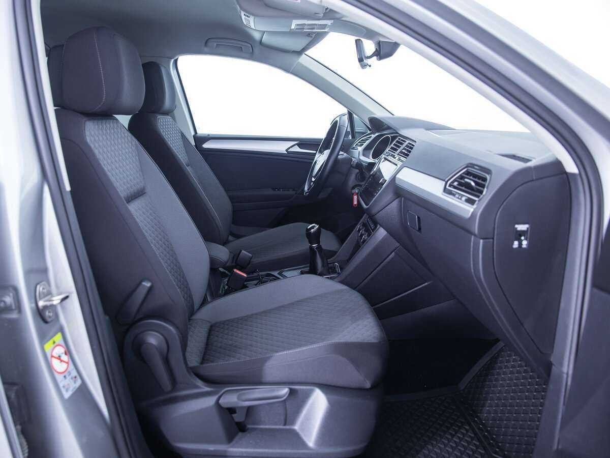 Volkswagen Tiguan, 2020 Фото №18