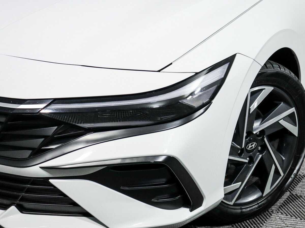 Hyundai Elantra, 2023 Фото №13