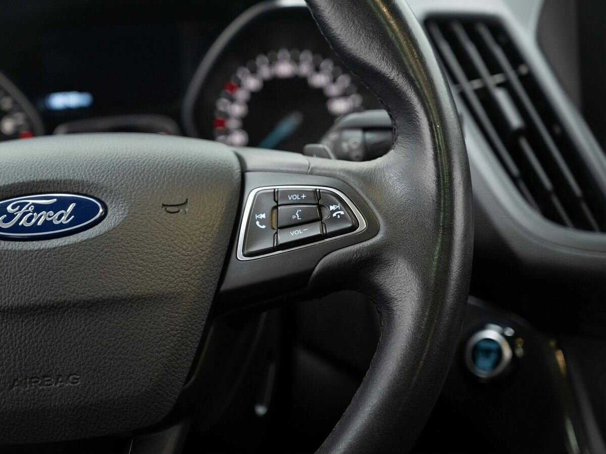 Ford Kuga, 2017 Фото №16